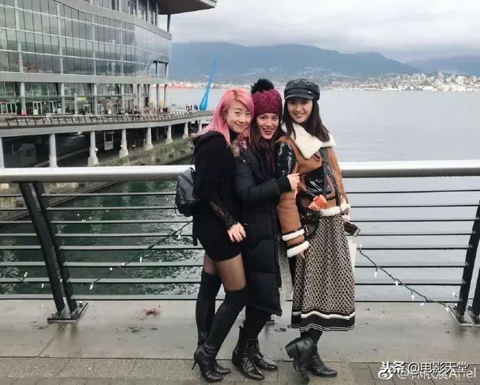 林依晨连续晒旅行照，不惧素颜出镜，36岁的她少女感十足