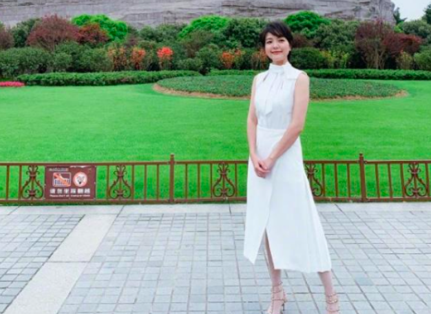 汪涵的老婆是谁(汪涵妻子41岁杨乐乐晒美照，自曝海外求学压力好大)