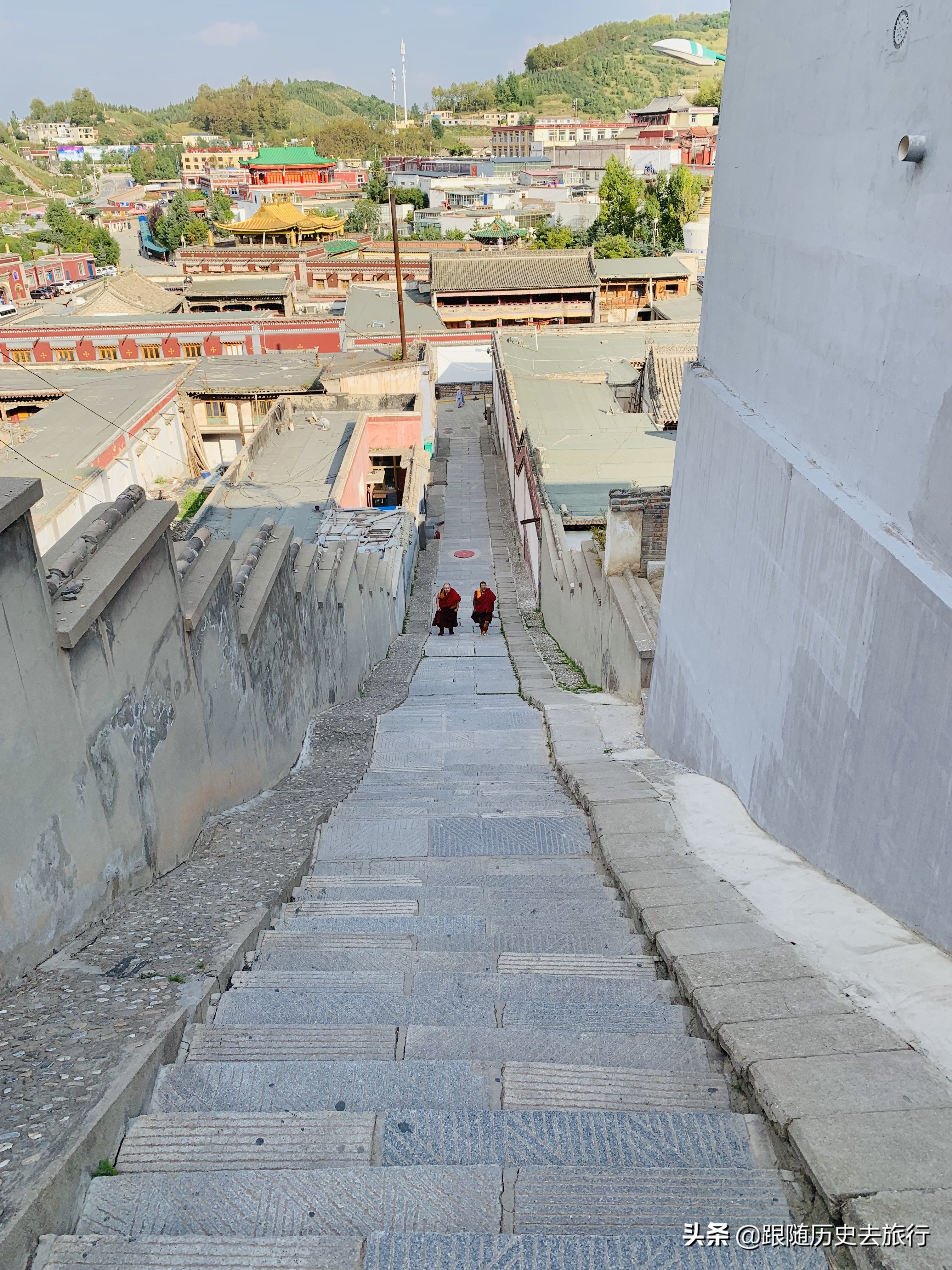 西宁这座佛教胜地塔尔寺，庄严神圣宏伟壮观，历经600年享誉世界