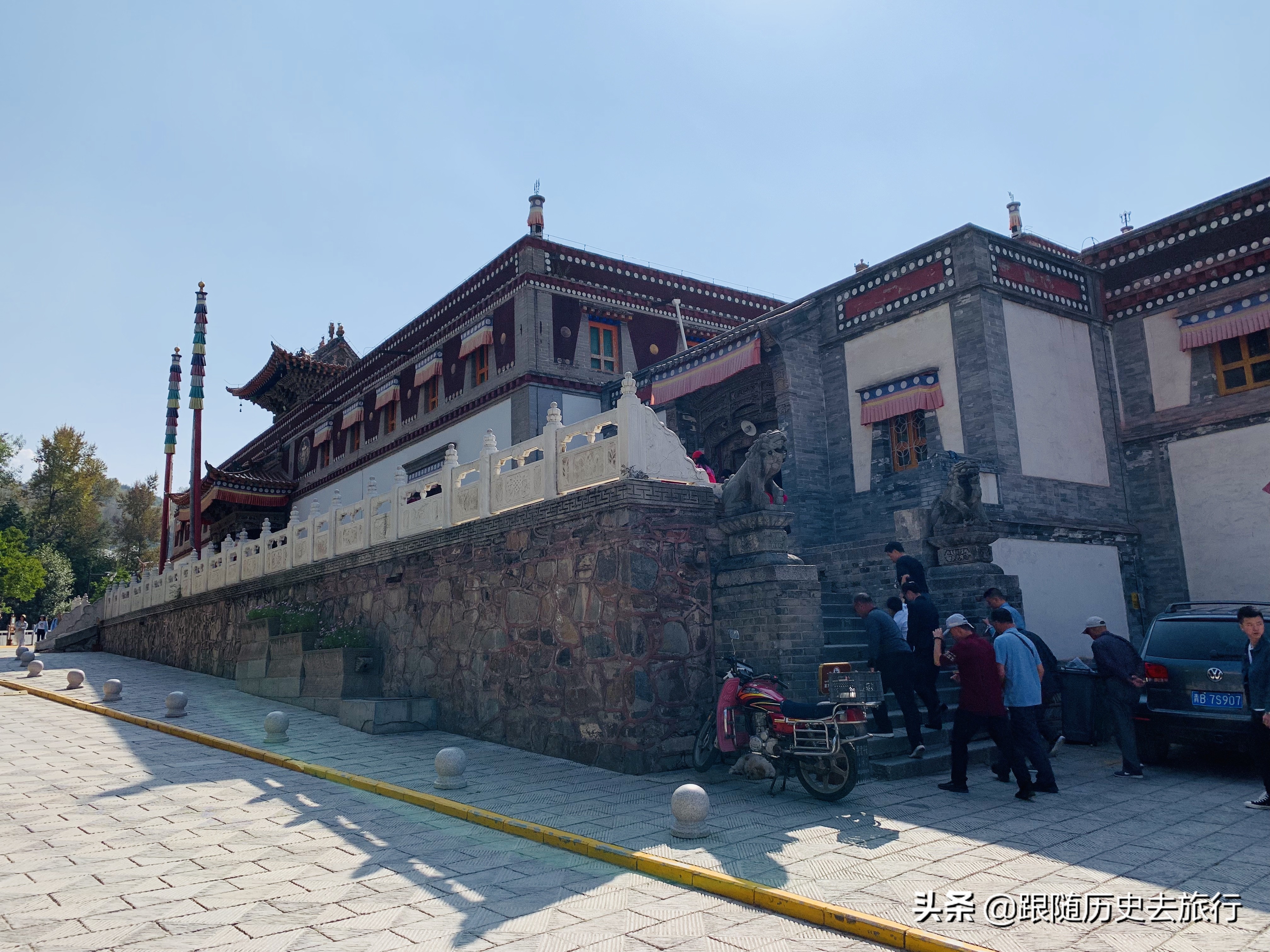 西宁这座佛教胜地塔尔寺，庄严神圣宏伟壮观，历经600年享誉世界